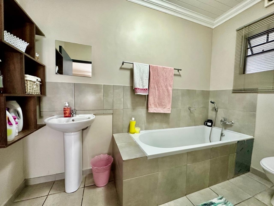 2 Bedroom Property for Sale in Belhar Western Cape